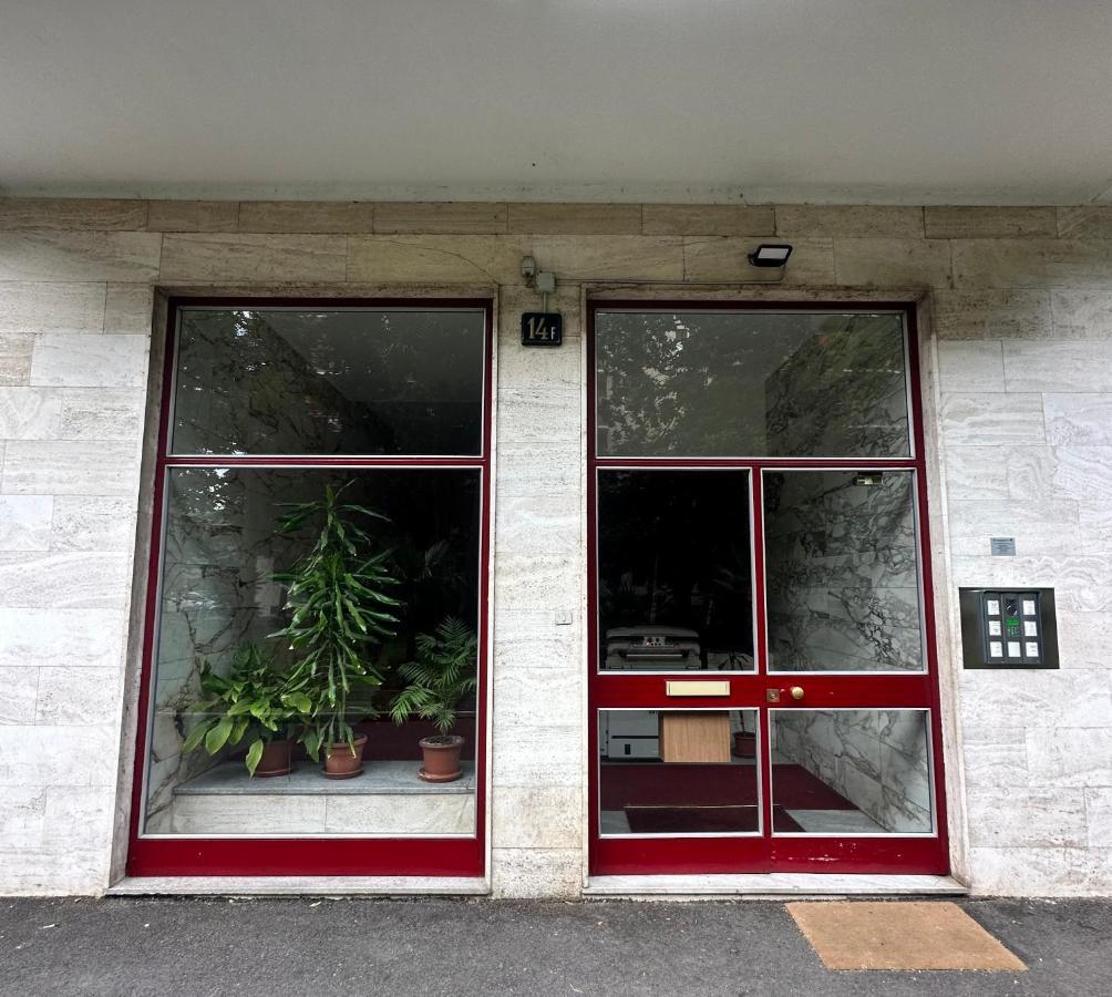 Maison Chanel Milaan Buitenkant foto